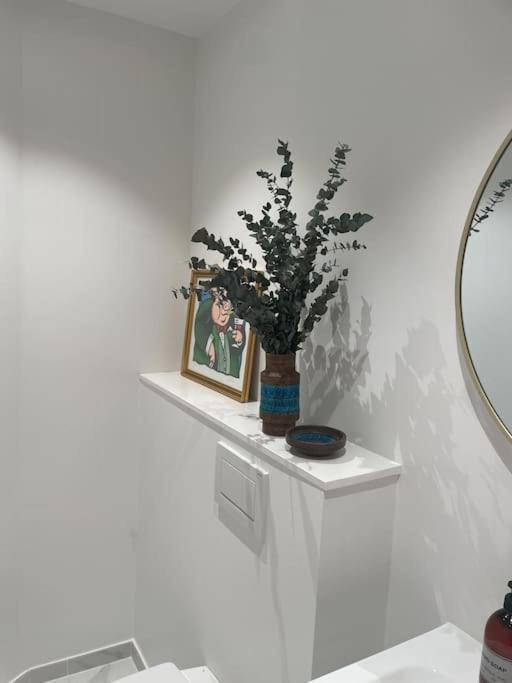 Nyrenoveret Charmerende Lejlighed I Odense C! Apartamento Exterior foto