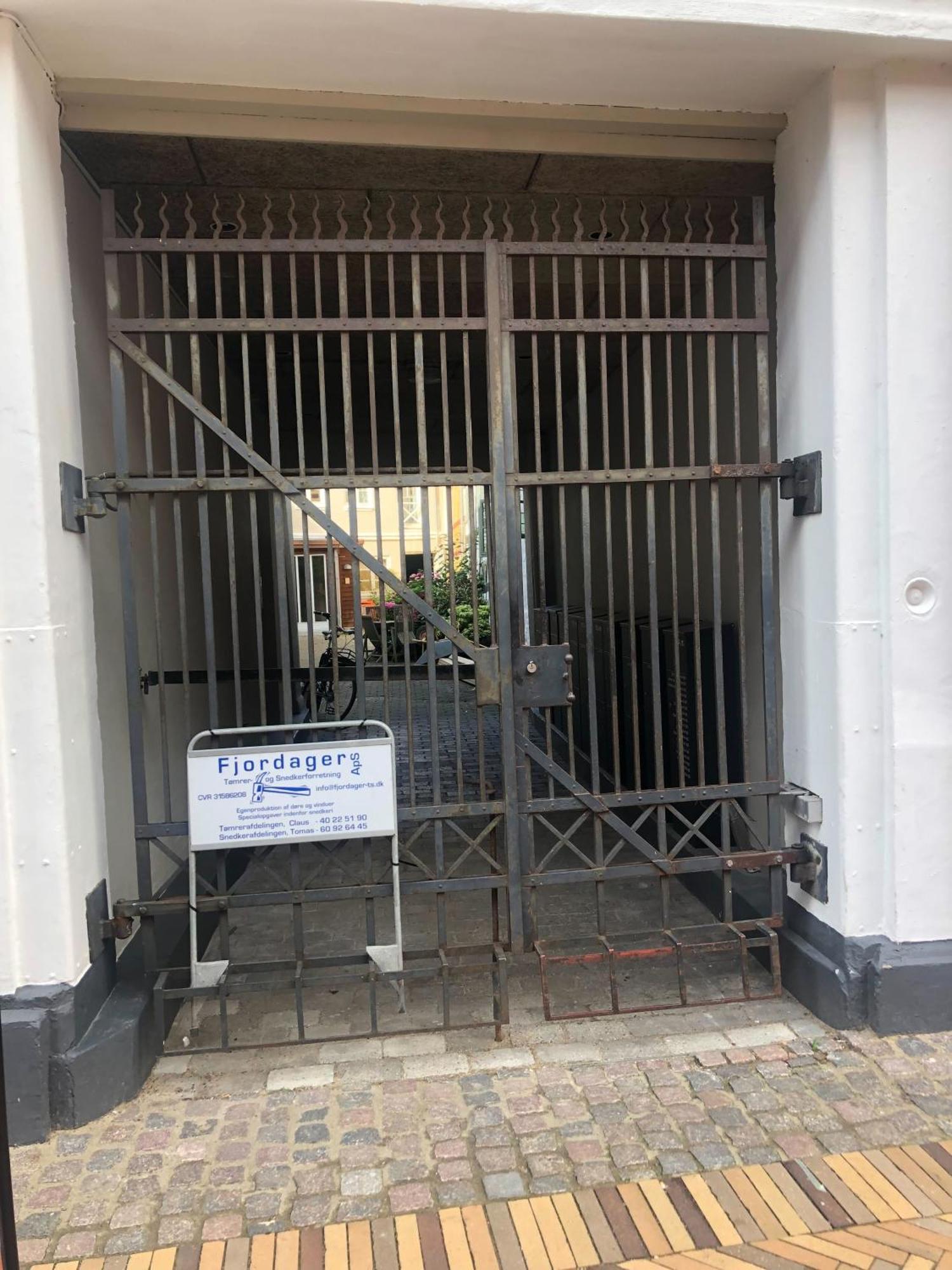 Nyrenoveret Charmerende Lejlighed I Odense C! Apartamento Exterior foto